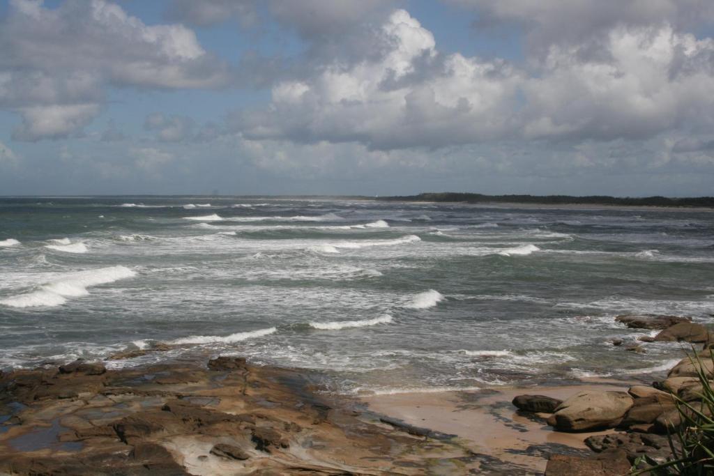 Kings Row Apartments Caloundra Szoba fotó